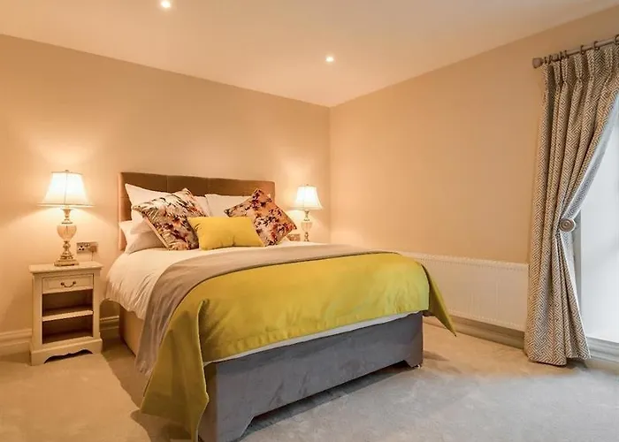 Kingston's Townhouse 4*